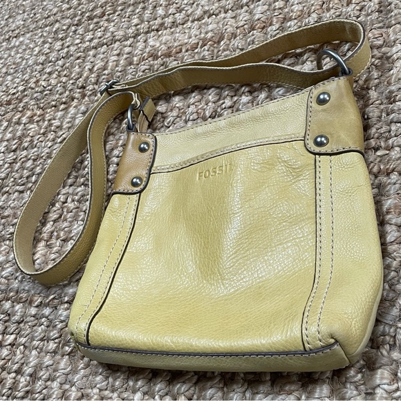 Fossil Yellow Leather Purse - Picture 7 of 8